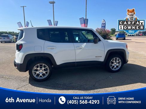 Used 2023 Jeep Renegade Latitude AWD/4WD image 4