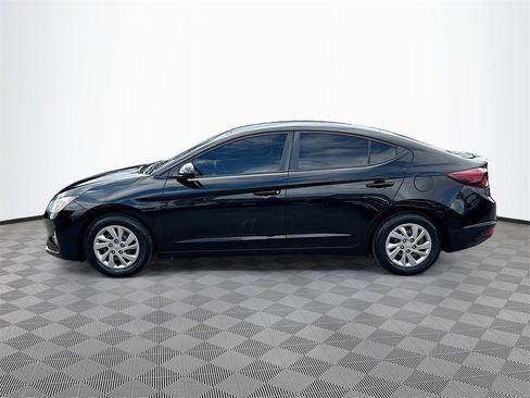 Used 2019 Hyundai Elantra SE image 9