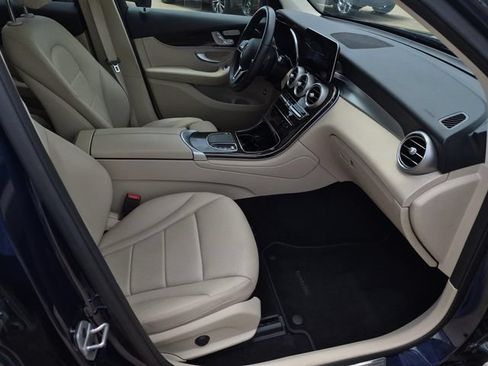 Used 2022 Mercedes-Benz GLC 300 image 10