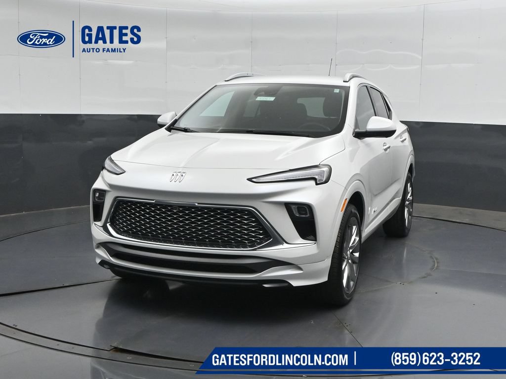 Used 2024 Buick Encore GX Avenir w/ Avenir Technology Package AWD/4WD image 5