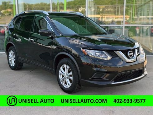 Used 2016 Nissan Rogue SV AWD/4WD image 1