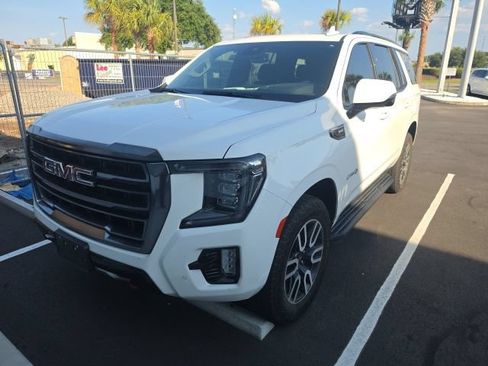 Used 2024 GMC Yukon AT4 w/ Technology Package AWD/4WD image 3