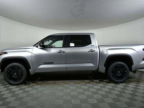 New 2026 Toyota Tundra Limited AWD/4WD image 16