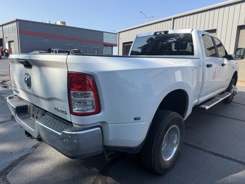 Used 2024 RAM 3500 Big Horn AWD/4WD image 4