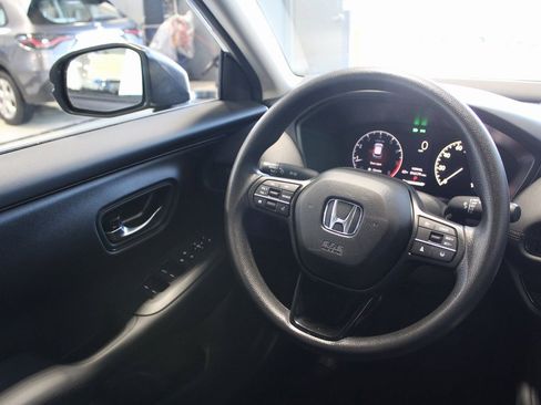 Used 2023 Honda HR-V LX image 25