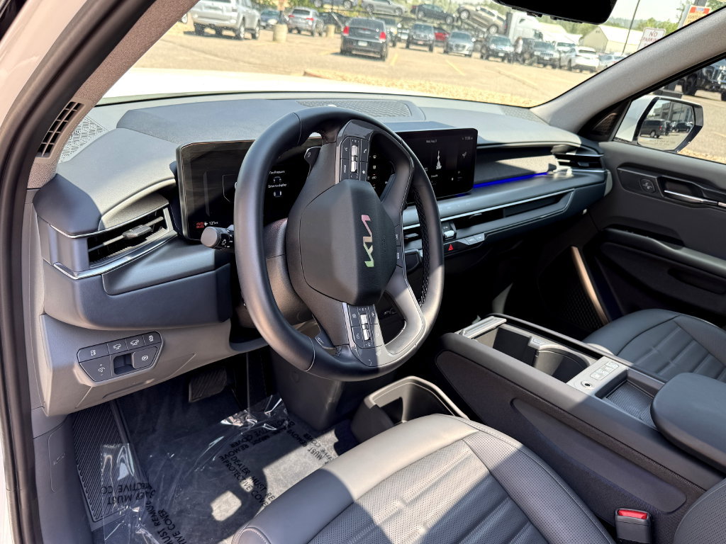 Used 2024 Kia EV9 Land AWD/4WD image 19