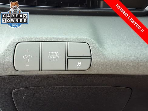 Used 2025 Hyundai Elantra Limited FWD image 27