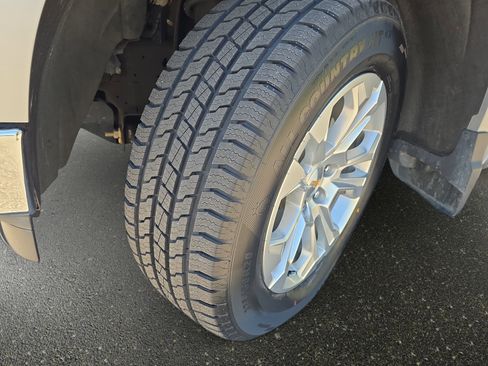 Used 2024 Chevrolet Silverado 1500 LTZ w/ LTZ Premium Package image 32