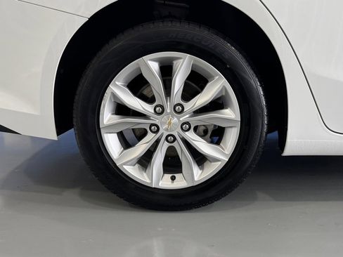 Used 2023 Chevrolet Malibu LT image 32