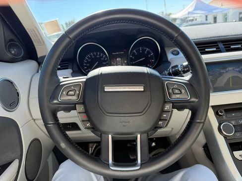 Used 2015 Land Rover Range Rover Evoque Pure Plus AWD/4WD image 18