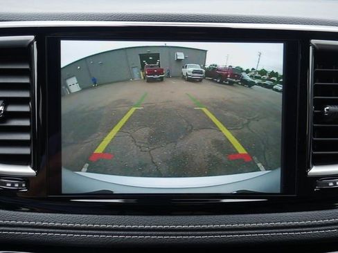 New 2026 Chrysler Pacifica Select image 5