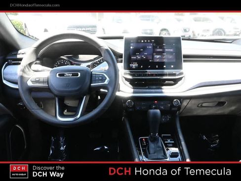 Used 2024 Jeep Compass Sport AWD/4WD image 8