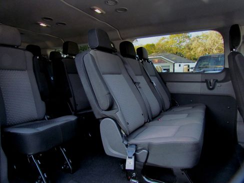 Used 2023 Ford Transit 350 XLT image 26