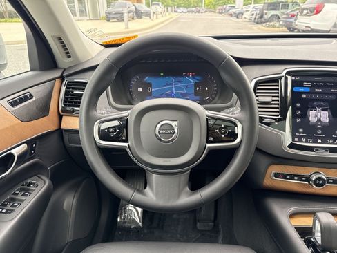 Used 2023 Volvo XC90 B6 Plus w/ Protection Package Premier AWD/4WD image 16