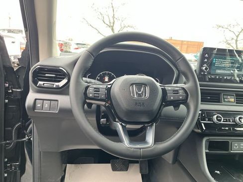 New 2025 Honda Pilot EX-L image 13