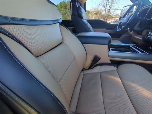 Used 2024 Ford F450 Lariat w/ Lariat Ultimate Package image 34