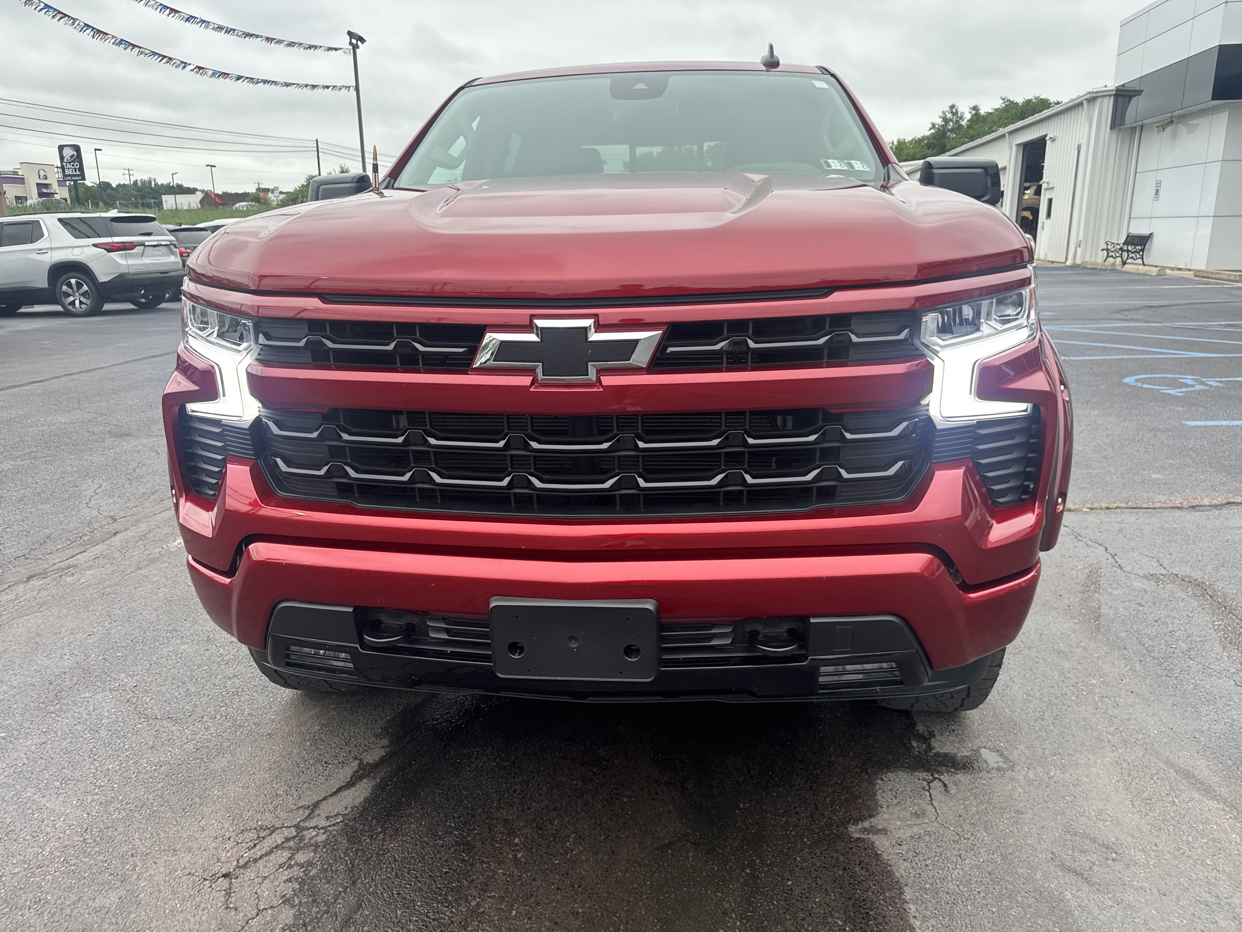 Used 2025 Chevrolet Silverado 1500 RST AWD/4WD image 9