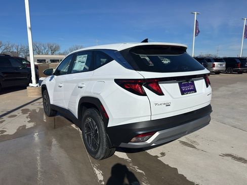 New 2026 Hyundai Tucson Blue SE image 6