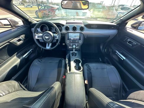 Used 2020 Ford Mustang Premium image 9