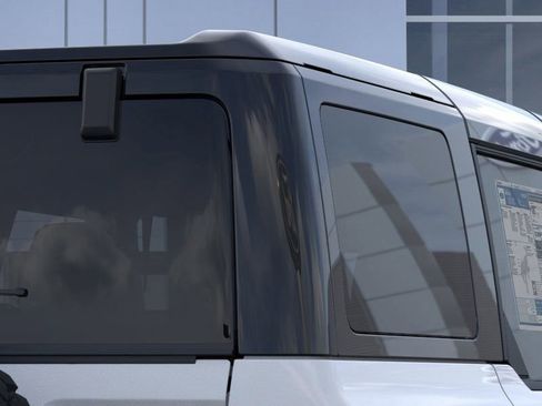 New 2025 Ford Bronco Outer Banks w/ Sasquatch Package image 25