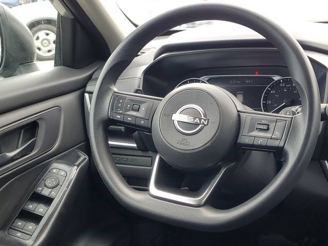 Used 2024 Nissan Rogue S AWD/4WD image 23