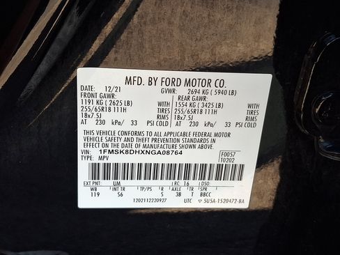 Used 2022 Ford Explorer XLT w/ Equipment Group 202A AWD/4WD image 29