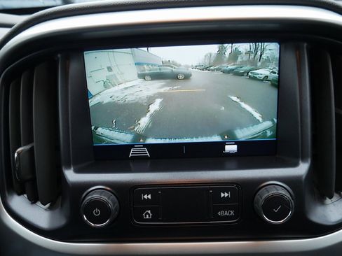 Used 2022 Chevrolet Colorado LT image 16