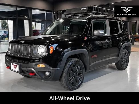 Used 2018 Jeep Renegade Trailhawk w/ Safety & Security Group AWD/4WD image 2