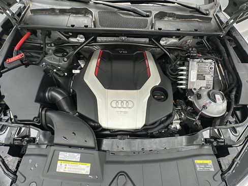 Used 2019 Audi SQ5 Prestige w/ Prestige Package AWD/4WD image 25