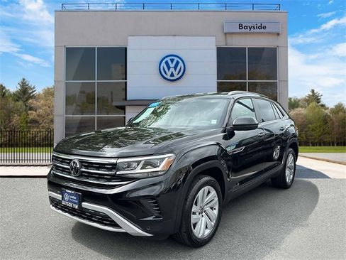 Certified 2022 Volkswagen Atlas Cross Sport SE image 7