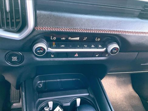 Used 2024 MAZDA CX-50 Meridian Edition w/ Cargo Package image 33