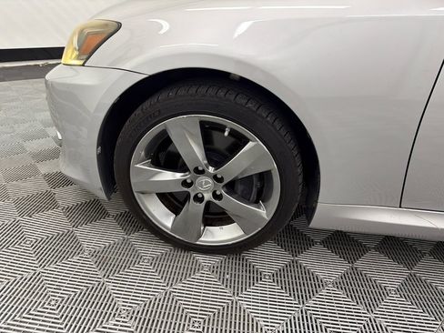 Used 2011 Lexus IS 350C w/ Luxury Pkg RWD image 12