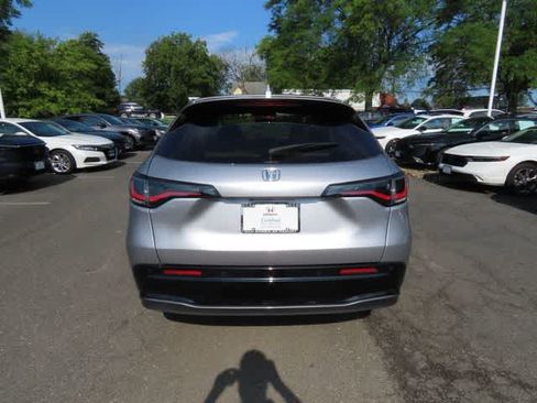 Used 2023 Honda HR-V EX-L image 5