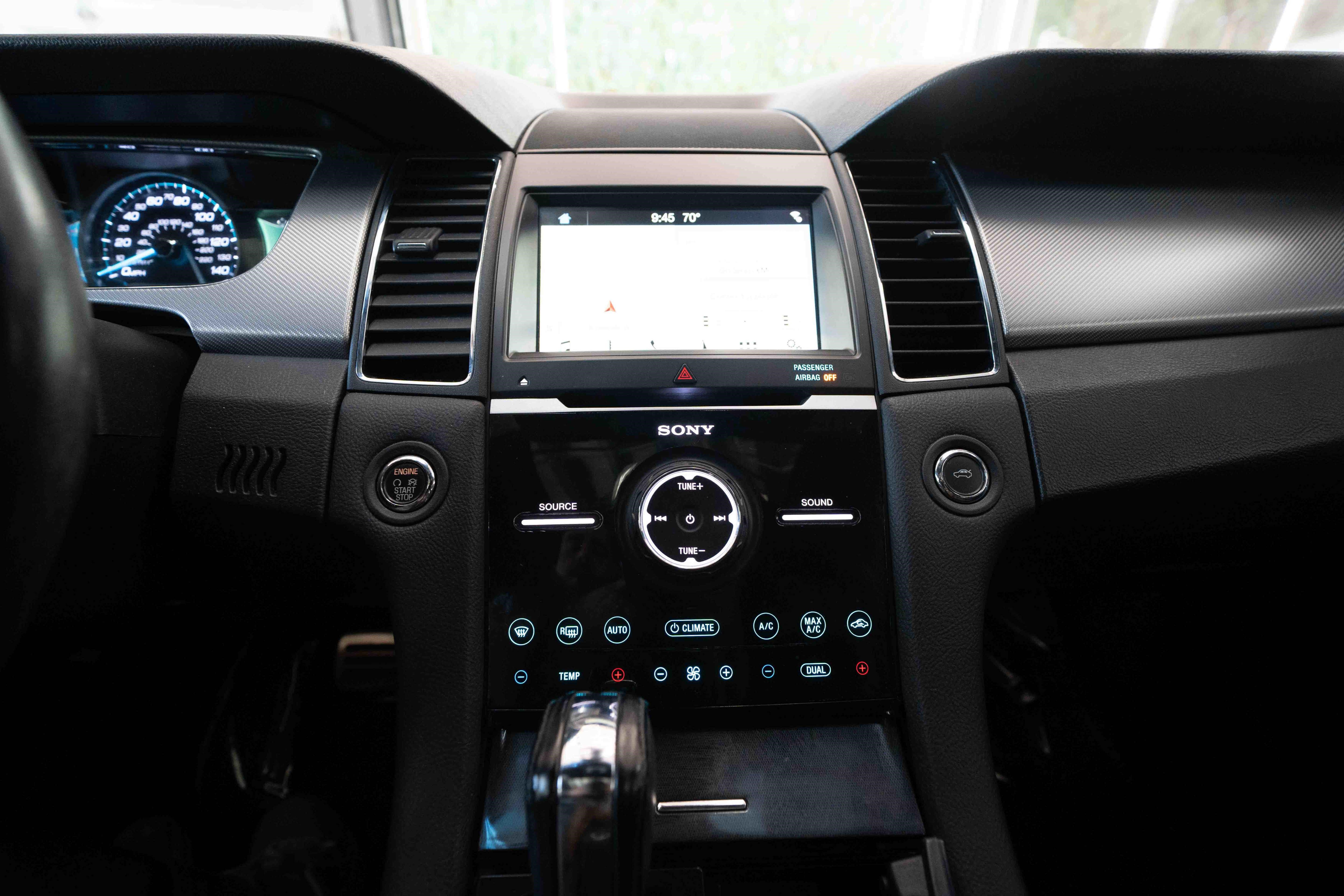 Used 2018 Ford Taurus SHO AWD/4WD image 16