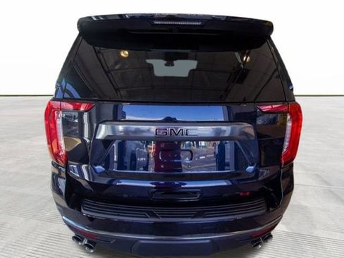 Used 2024 GMC Yukon AT4 w/ AT4 Premium Package image 8