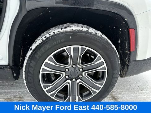 Used 2024 Jeep Wagoneer Series II image 23