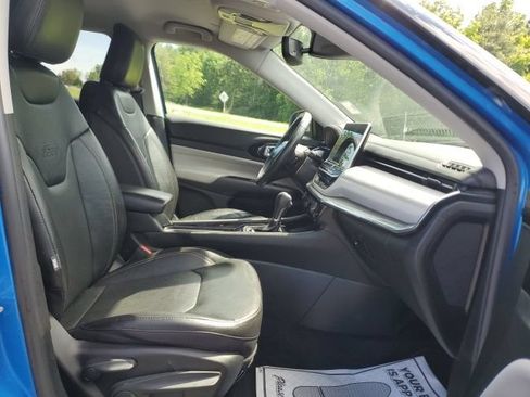 Used 2022 Jeep Compass Limited AWD/4WD image 23
