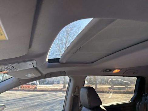 Used 2024 Honda Odyssey EX-L image 19