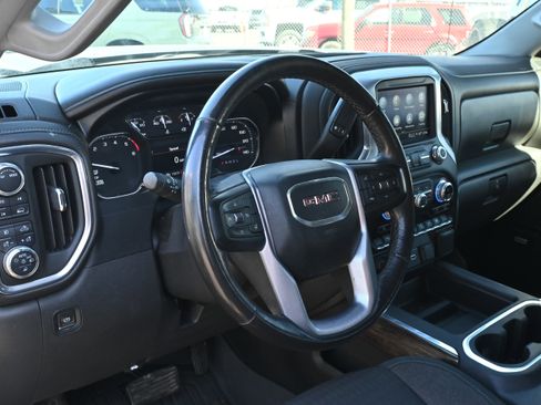Used 2021 GMC Sierra 1500 Elevation w/ Preferred Package image 3