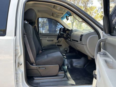 Used 2012 Chevrolet Silverado 2500 W/T AWD/4WD image 21