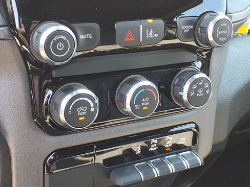 New 2026 RAM 1500 Tradesman AWD/4WD image 32