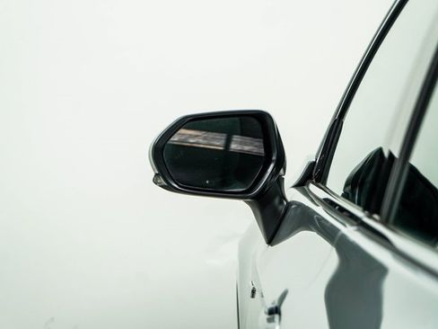 Used 2021 Toyota Avalon XLE w/ Moonroof Package image 14