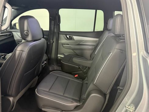 Used 2026 Buick Enclave Preferred FWD image 26