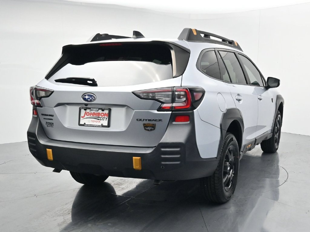 Used 2022 Subaru Outback Wilderness AWD/4WD image 6