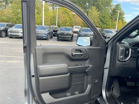 Certified 2020 GMC Sierra 1500 AT4 w/ AT4 Premium Package image 23