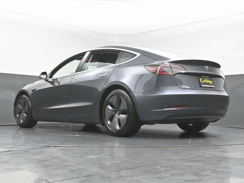 Used 2018 Tesla Model 3 Long Range image 48