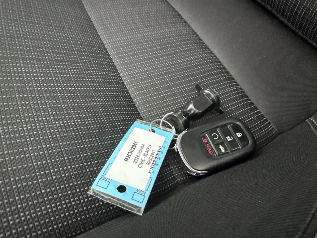 Used 2024 Honda Civic EX image 32