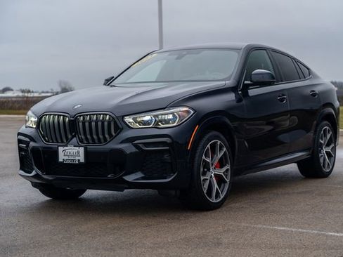 Used 2023 BMW X6 xDrive40i w/ Executive Package image 3