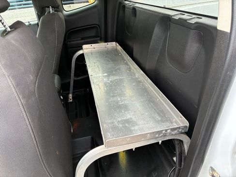 Used 2022 Chevrolet Colorado LT w/ Fleet Safety Package image 15