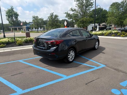 Used 2016 MAZDA MAZDA3 i Touring FWD image 5